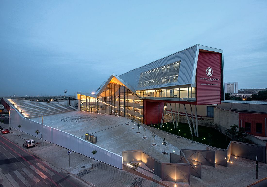 Universidad-catolica-de-torrente-quino-bono-david-zarzoso-fotografo-arquitectura-valencia-3