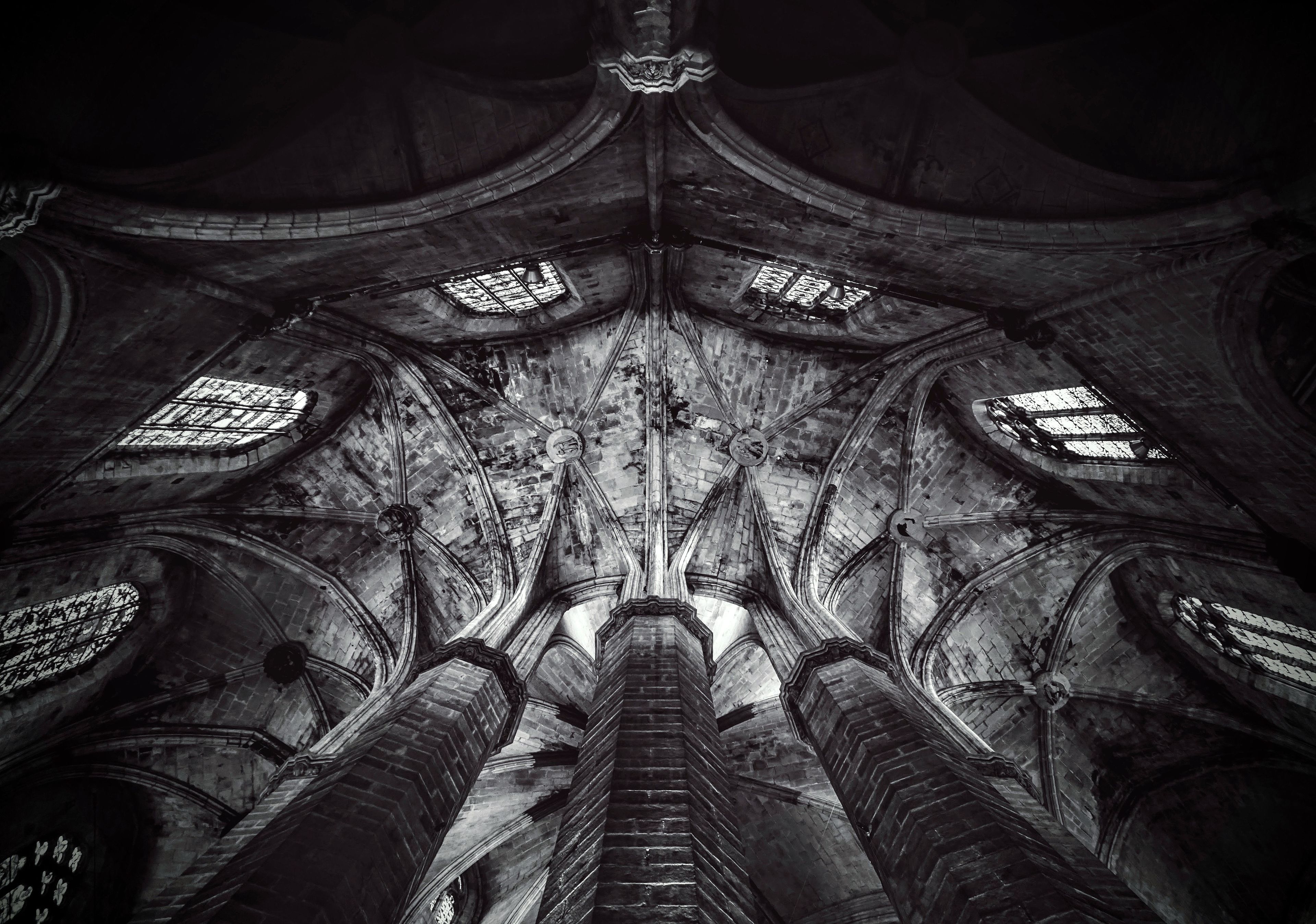 maarten-van-den-heuvel-124325-unsplash