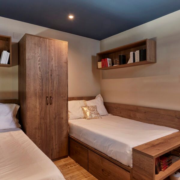 twin-room-mr-valencia-03