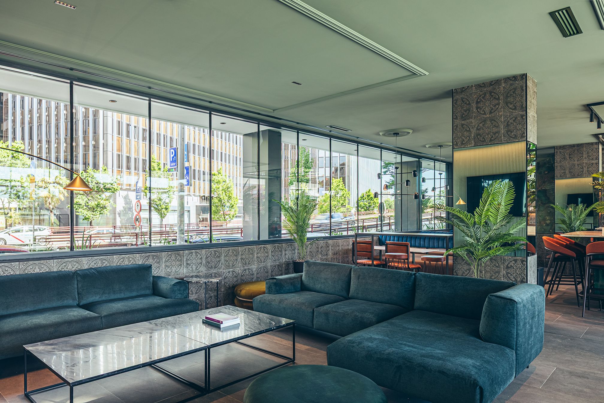CMC_Lounge & Bar_6_LR-2