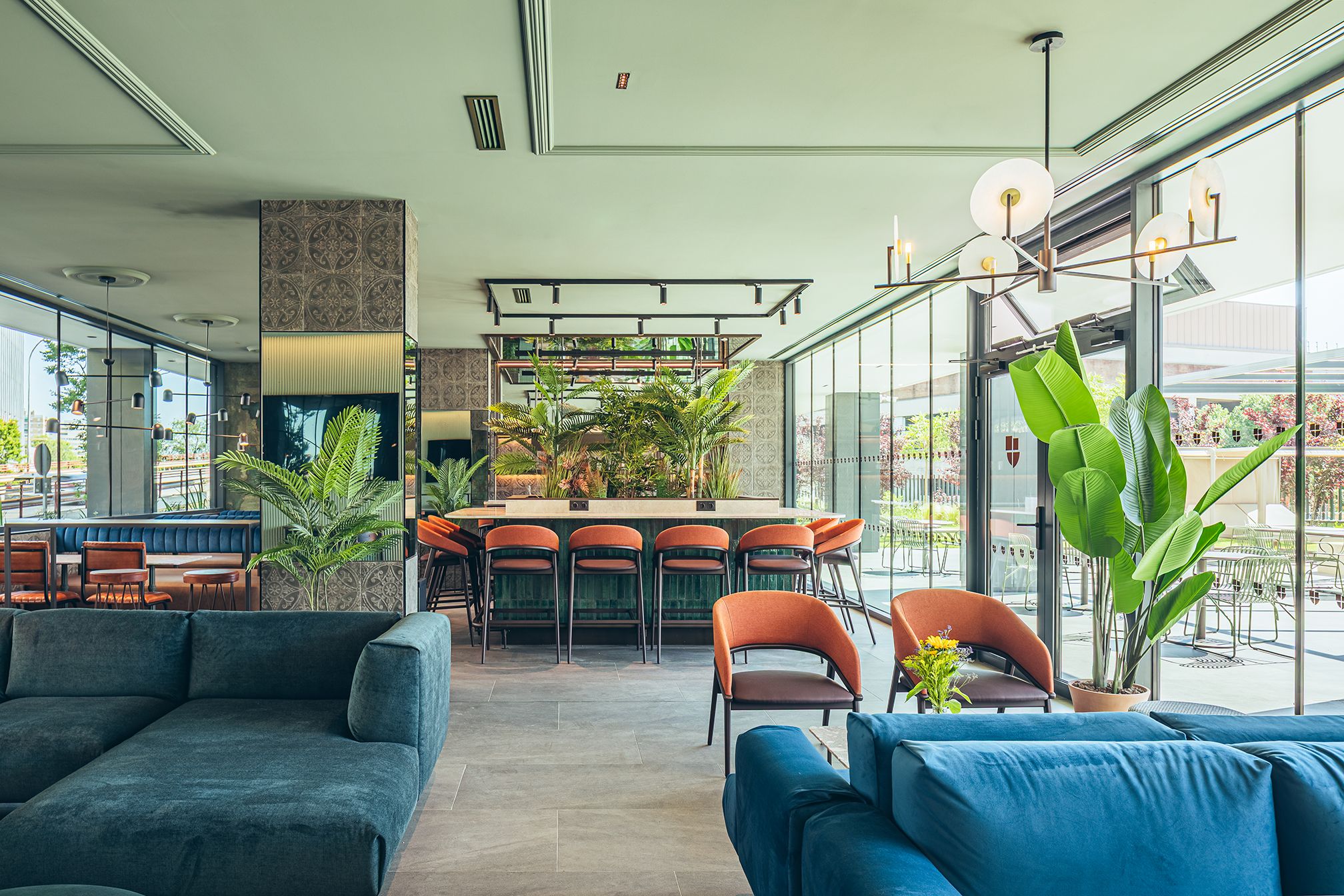 CMC_Lounge & Bar_7_LR-2
